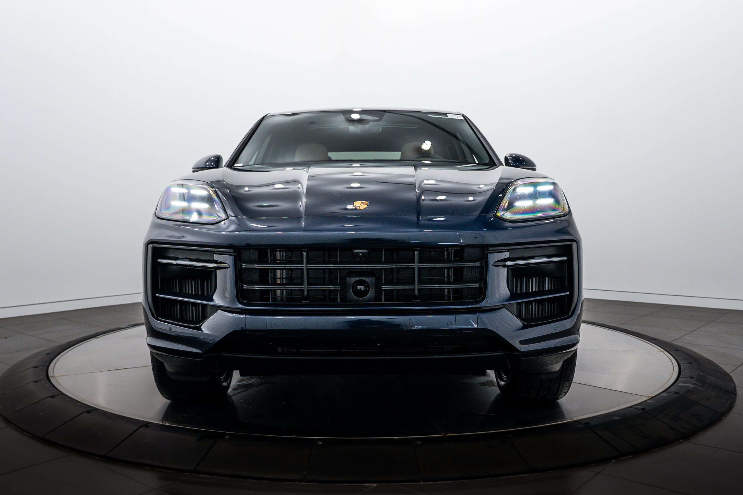 New 2026 Porsche Cayenne Coupe AWD/4WD image 10