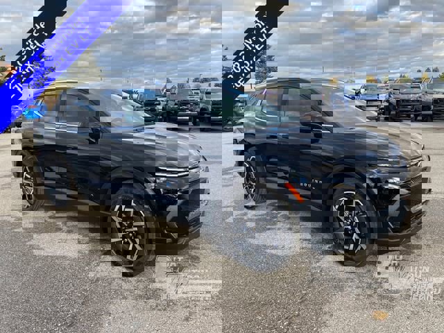 New 2026 Chevrolet Equinox EV LT image 8