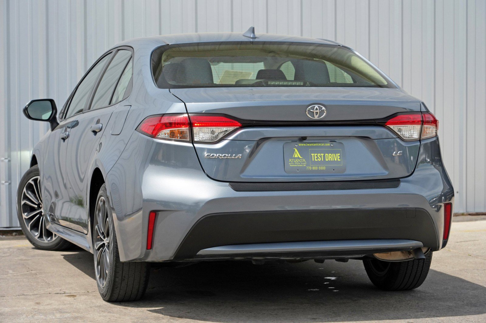 Used 2020 Toyota Corolla LE FWD image 5