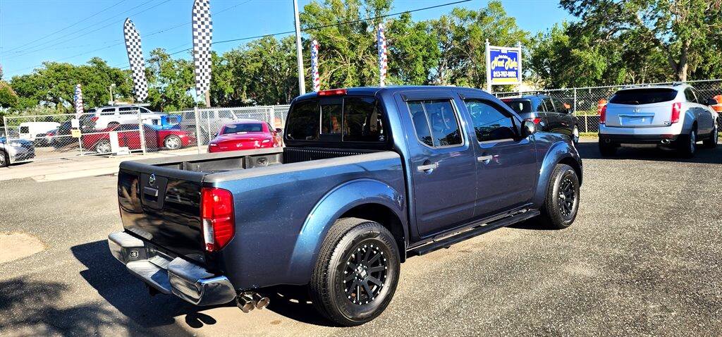 Used 2017 Nissan Frontier SV image 9