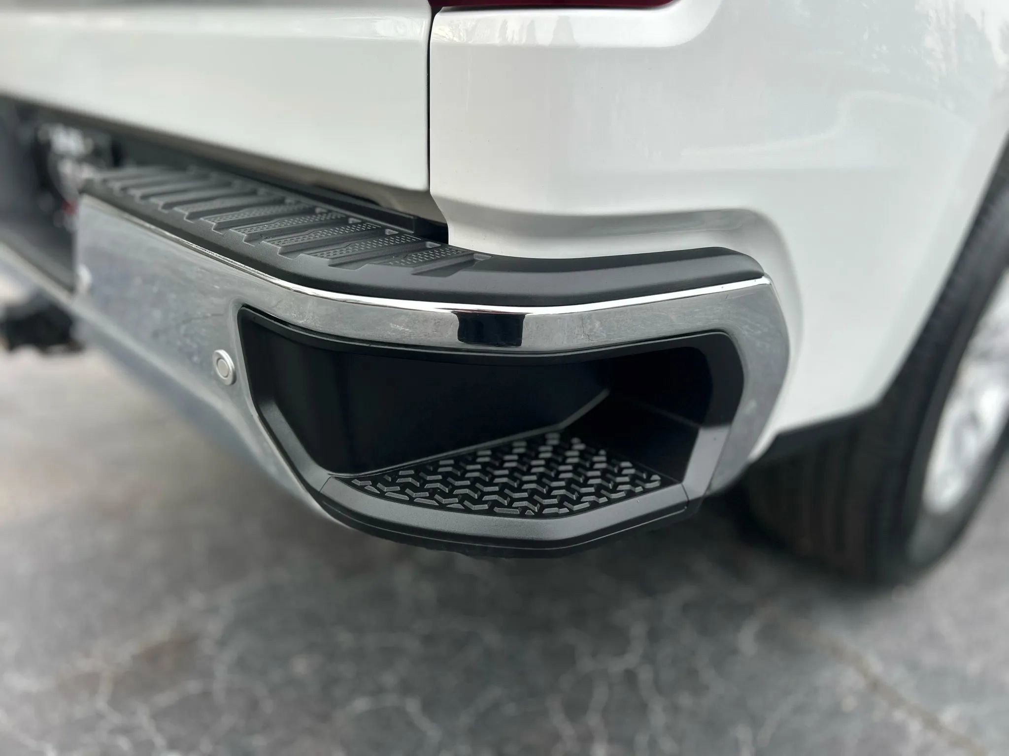 Used 2019 Chevrolet Silverado 1500 LT w/ All-Star Edition image 7