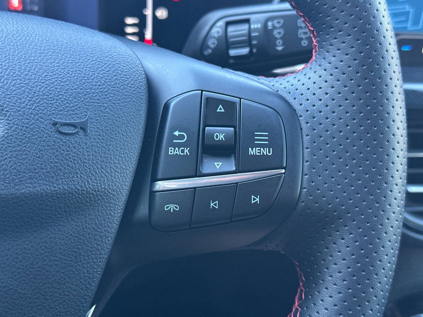 Used 2024 Ford Escape ST-Line w/ Tech Pack #1 image 29