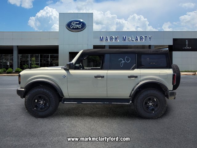 New 2026 Ford Bronco Outer Banks w/ Sasquatch Package AWD/4WD image 2