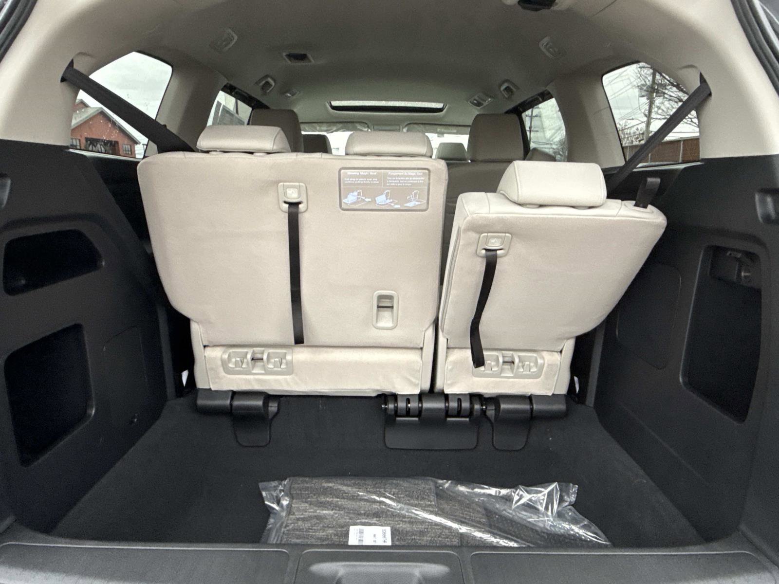 New 2026 Honda Odyssey EX-L image 17