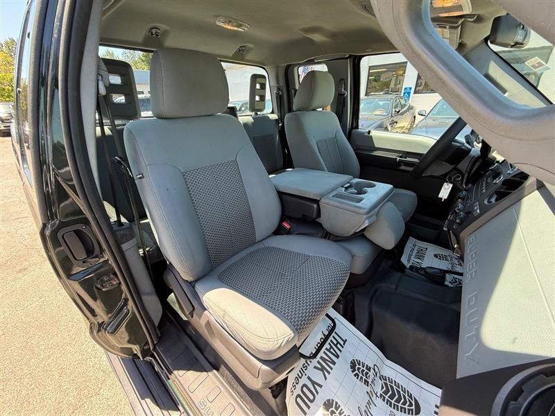 Used 2016 Ford F250 XL w/ XL Appearance Package AWD/4WD image 28