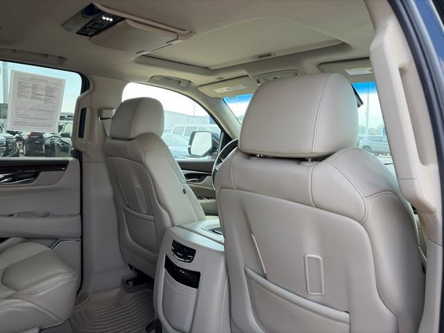 Used 2016 Cadillac Escalade ESV Premium AWD/4WD image 51