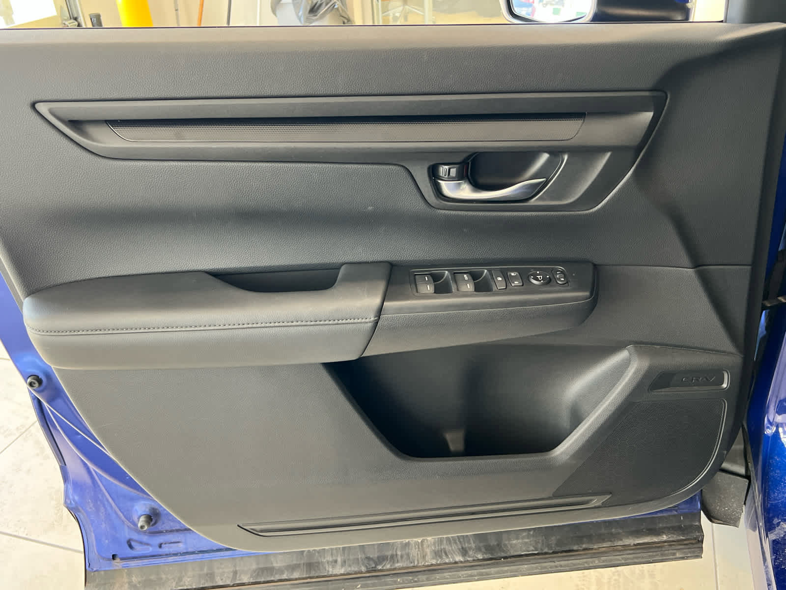 Used 2024 Honda CR-V LX image 12