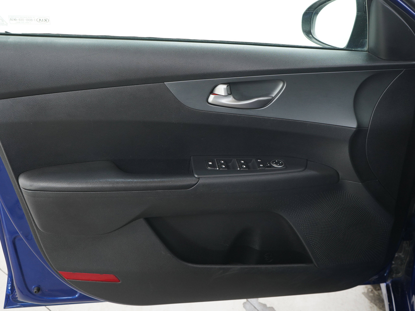 Used 2020 Kia Forte LXS FWD image 19