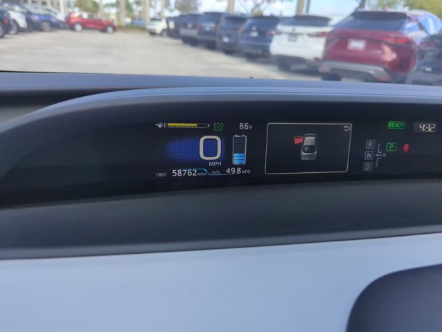 Used 2018 Toyota Prius Four image 9