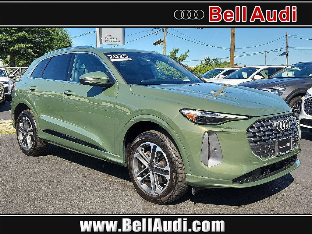 Certified 2025 Audi Q5 Premium w/ Premium Plus AWD/4WD image 1