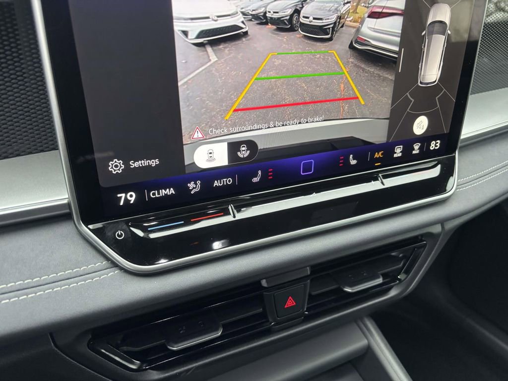 New 2026 Volkswagen Tiguan SE R-Line image 21