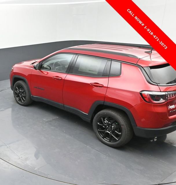 New 2026 Jeep Compass Latitude image 33
