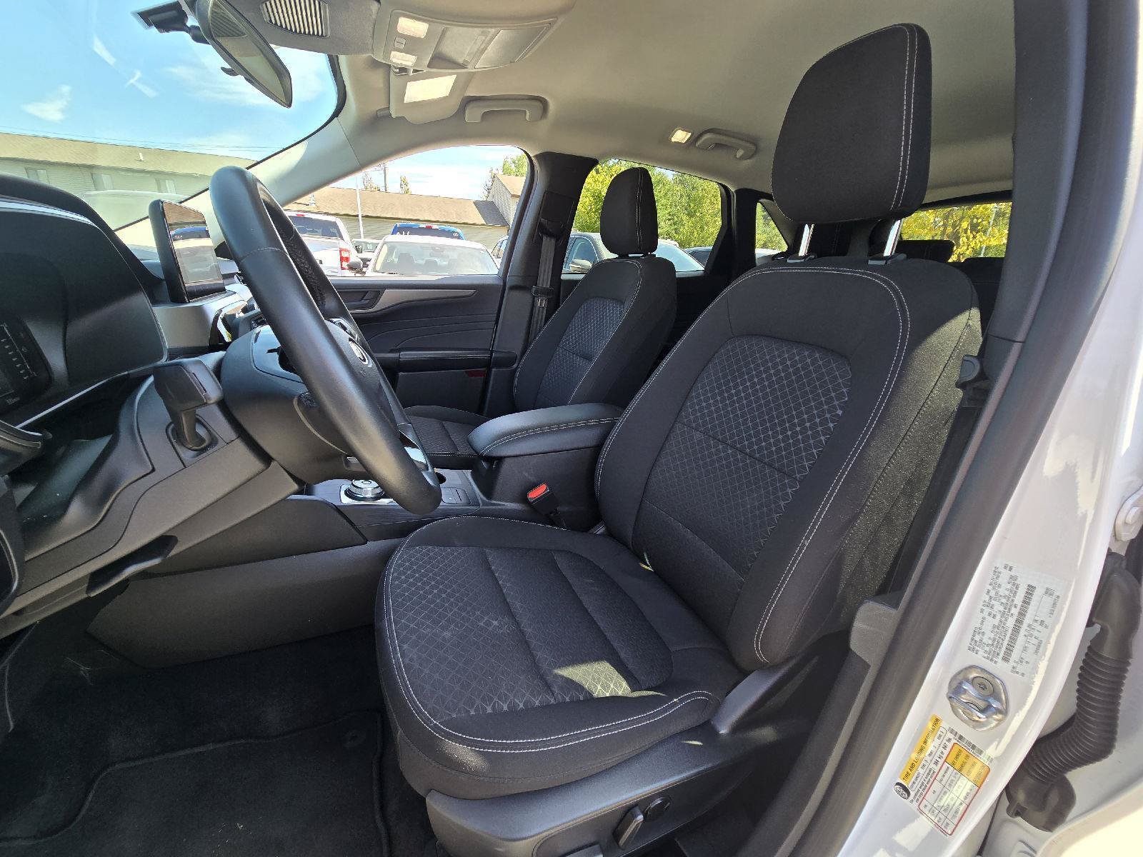 Used 2024 Ford Escape Active AWD/4WD image 6