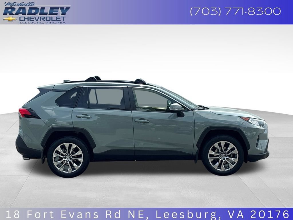 Used 2020 Toyota RAV4 XLE Premium AWD/4WD image 7