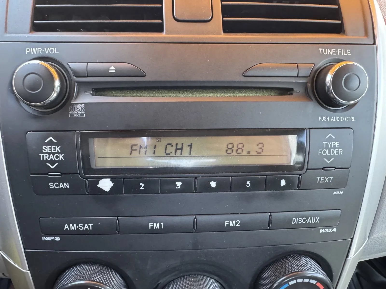 Used 2010 Toyota Corolla LE FWD image 24