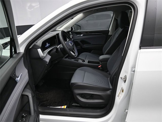 New 2026 Volkswagen Tiguan SE image 9