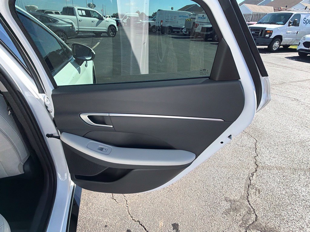 Used 2024 Hyundai Sonata SEL w/ Convenience Package FWD image 53