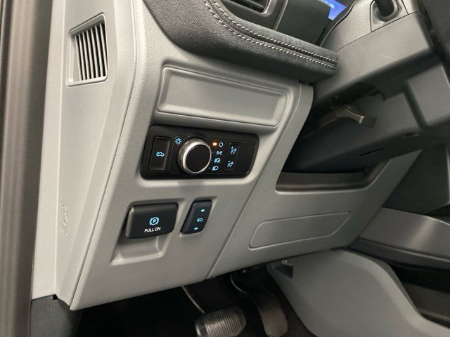New 2025 Ford F150 Lightning Flash AWD/4WD image 25