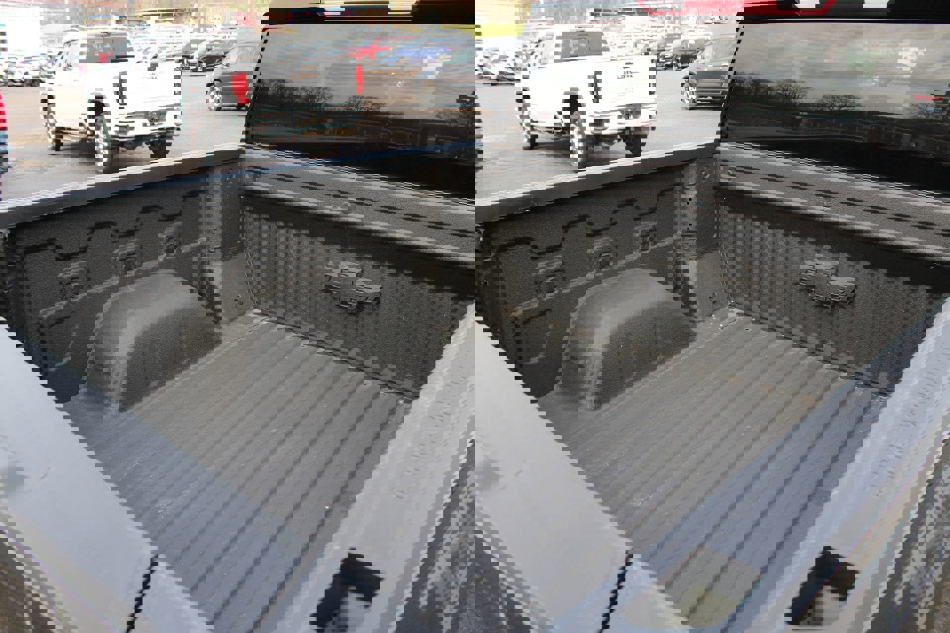 Used 2025 Chevrolet Silverado 1500 Custom Trail Boss w/ Dark Appearance Package image 11