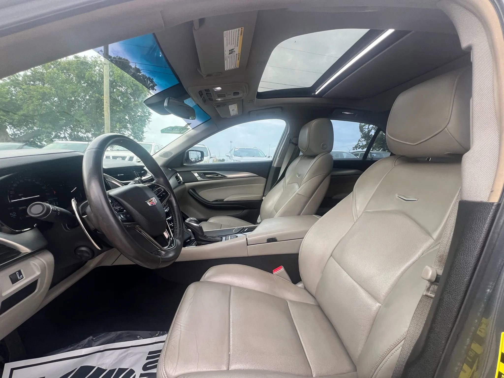 Used 2019 Cadillac CTS Luxury image 16