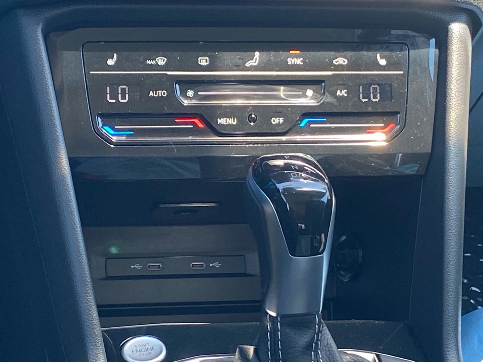 New 2026 Volkswagen Taos SE FWD image 5