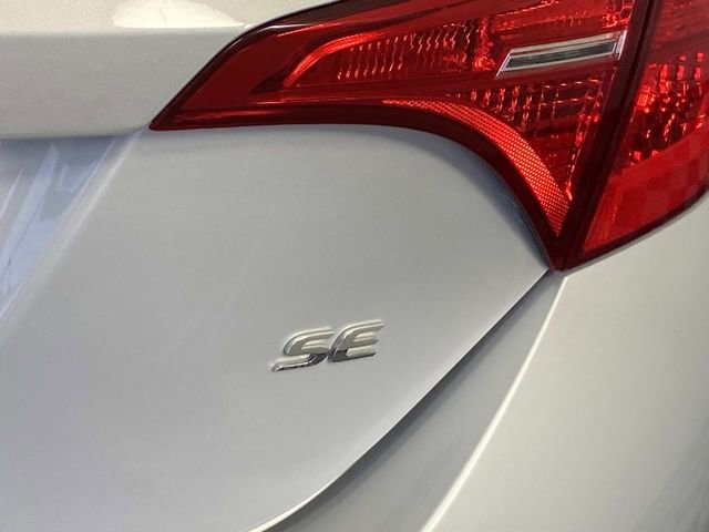 Used 2018 Toyota Corolla SE image 8