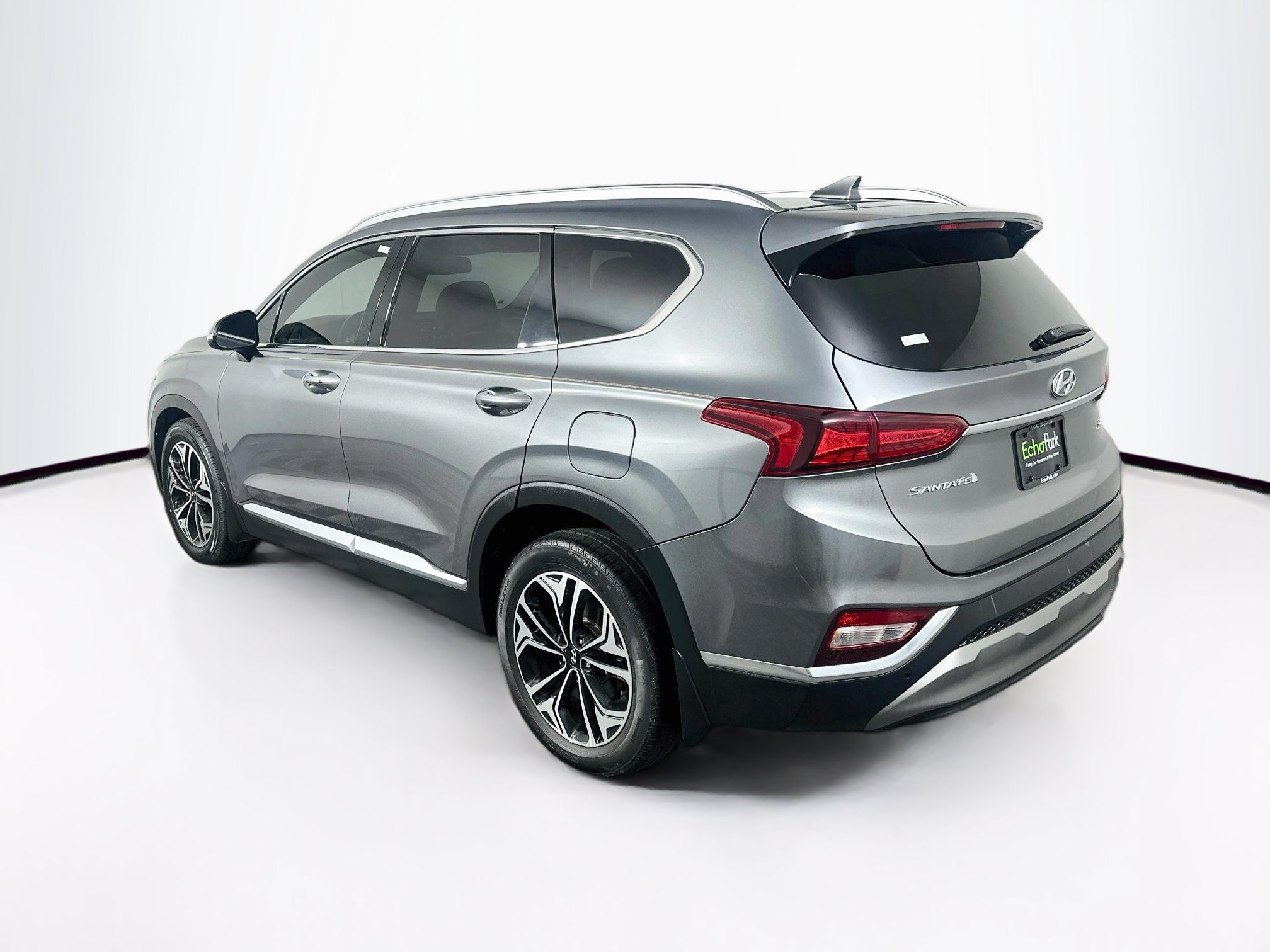 Used 2019 Hyundai Santa Fe Limited w/ Cargo Package FWD image 5