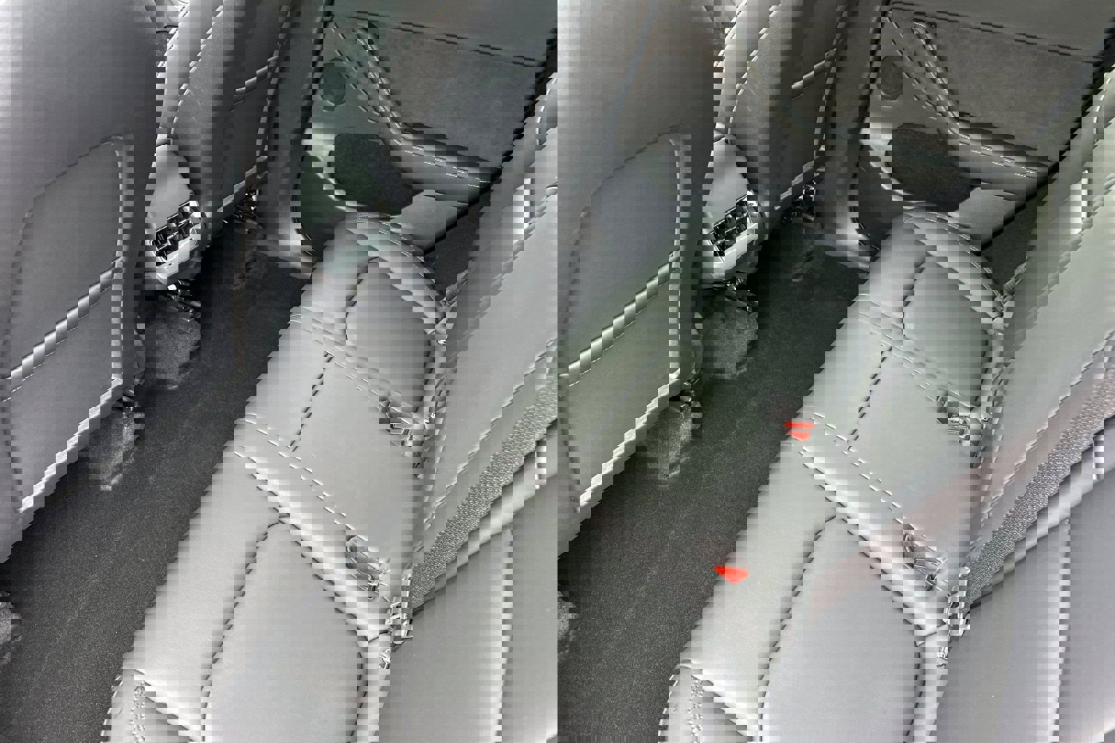 Used 2023 Tesla Model Y Performance image 13