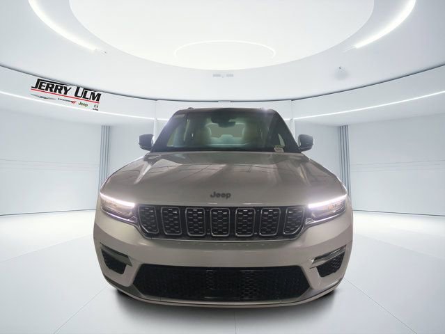 New 2025 Jeep Grand Cherokee Summit AWD/4WD image 8