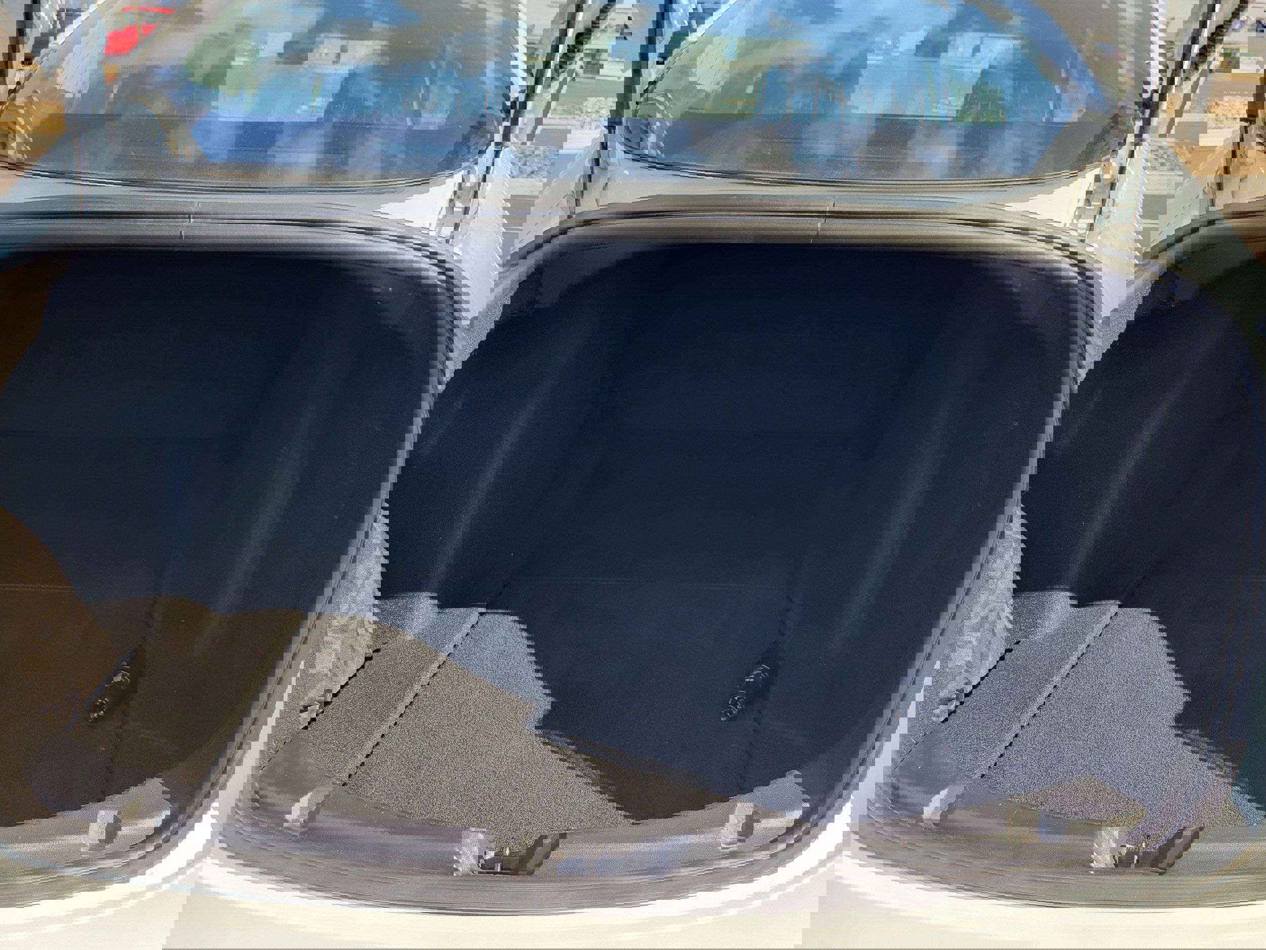 Used 2020 Tesla Model 3 Standard Range Plus image 12