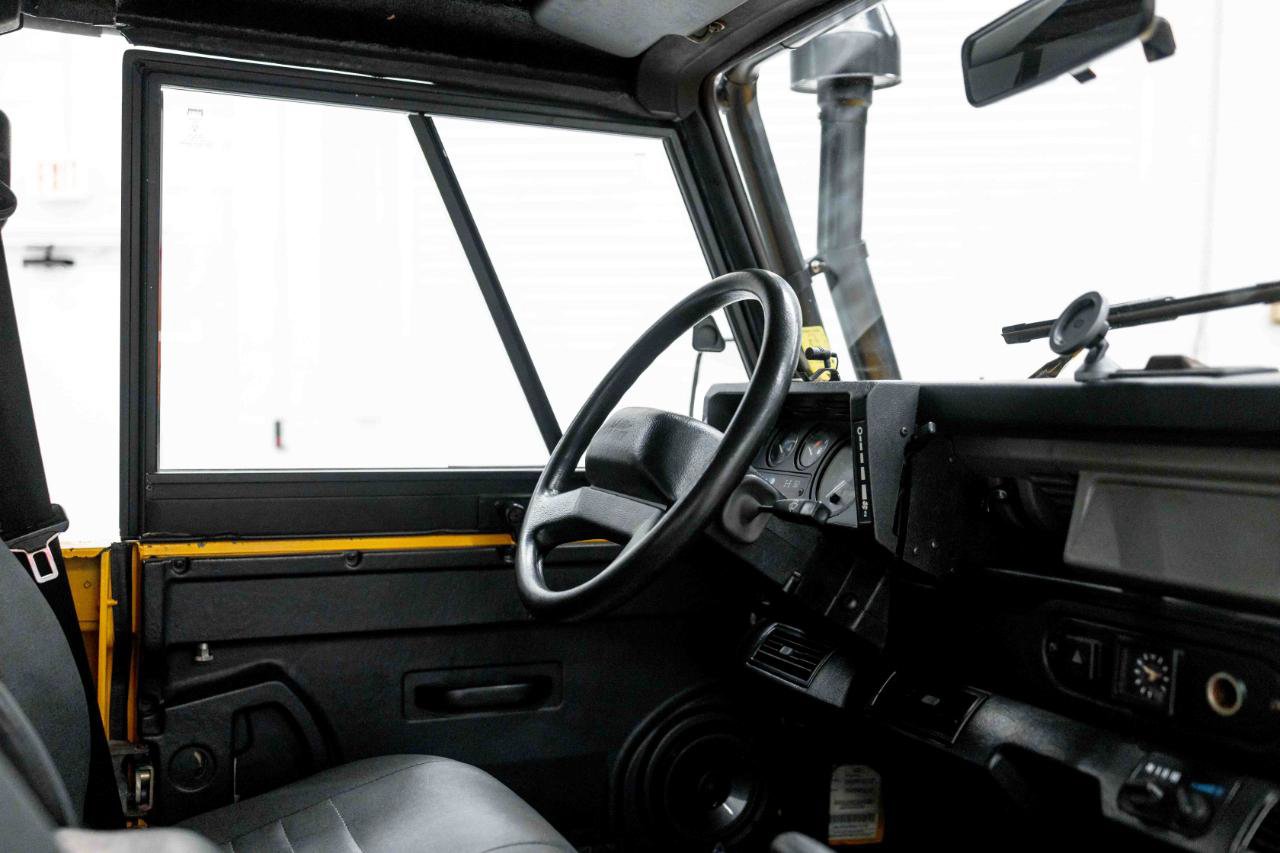 Used 1997 Land Rover Defender 90 AWD/4WD image 55