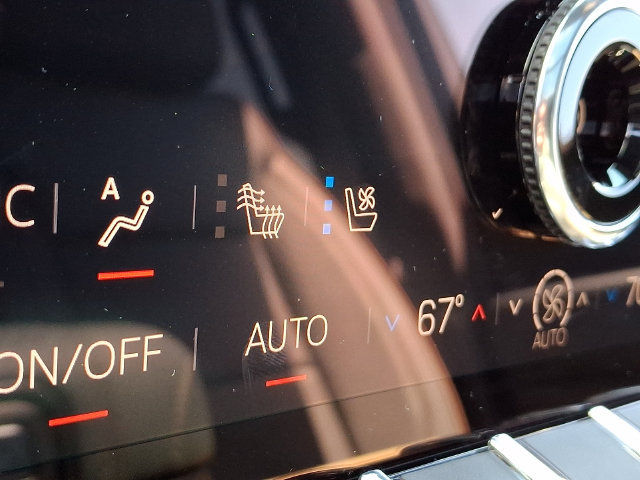 New 2026 GMC Yukon AT4 w/ AT4 Premium Plus Package AWD/4WD image 19