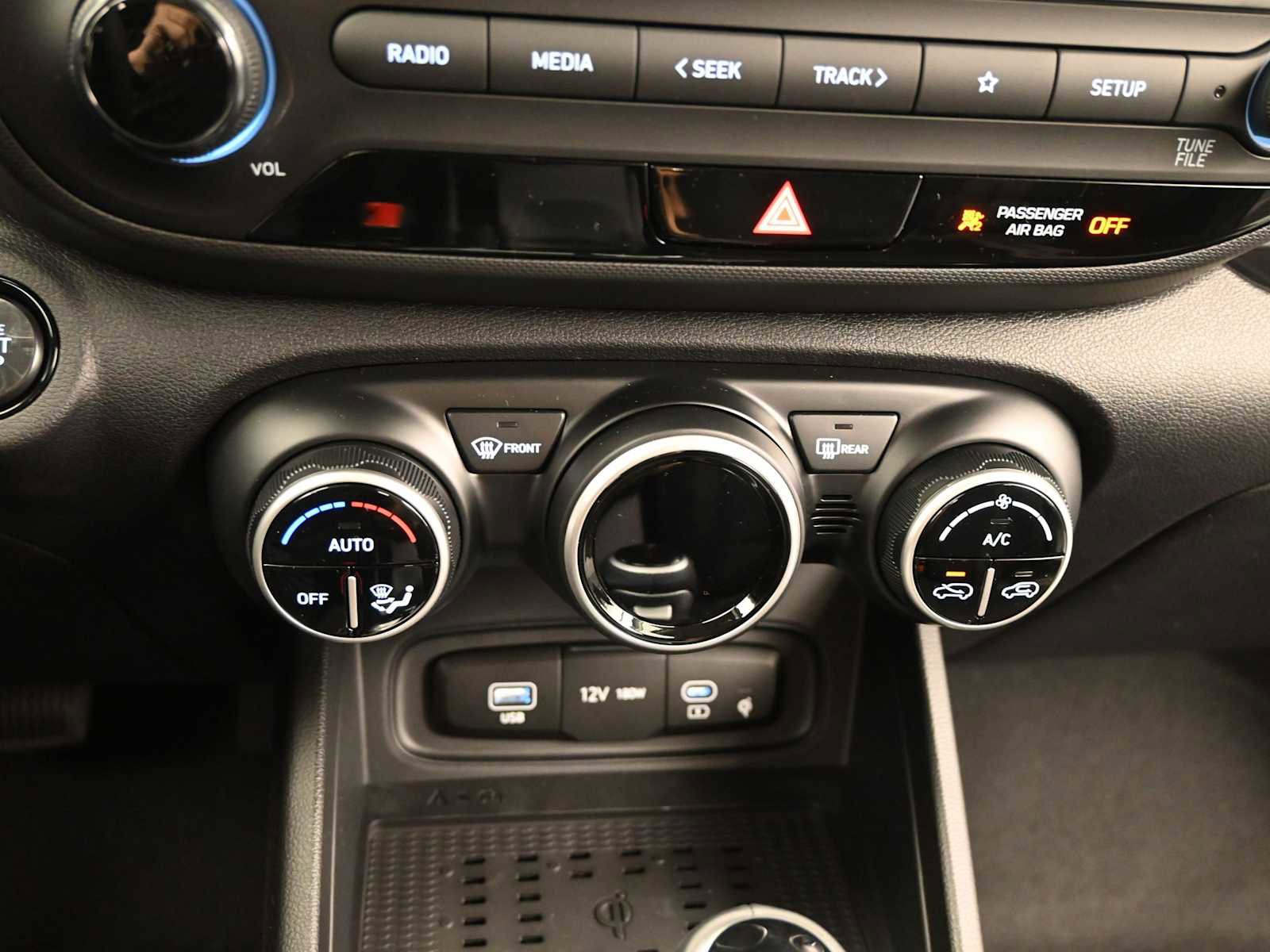 New 2026 Hyundai Venue SEL image 18