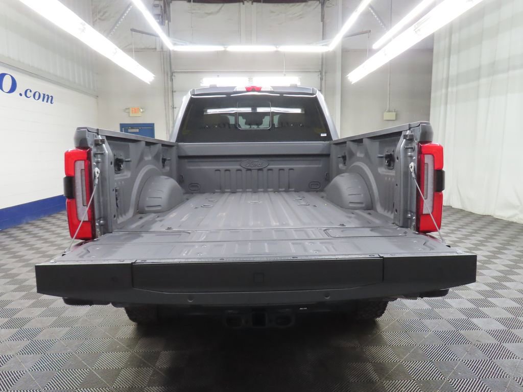 Used 2023 Ford F350 Platinum w/ Tremor Off-Road Package AWD/4WD image 43