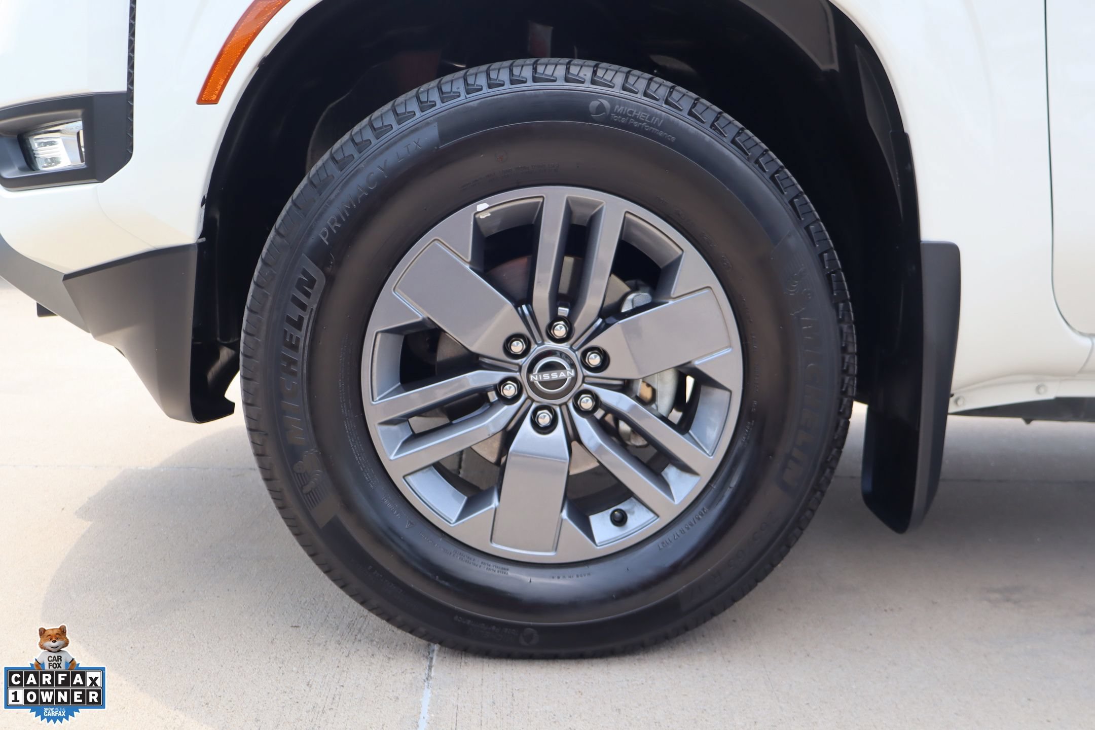 Used 2025 Nissan Frontier SV w/ SV Convenience Package RWD image 10