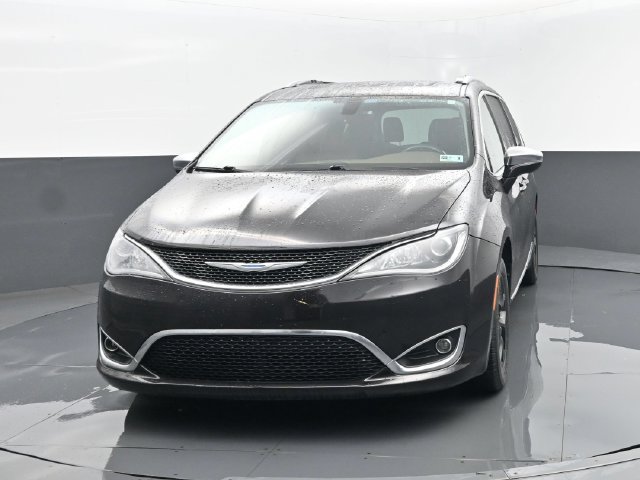 Used 2018 Chrysler Pacifica Limited FWD image 29