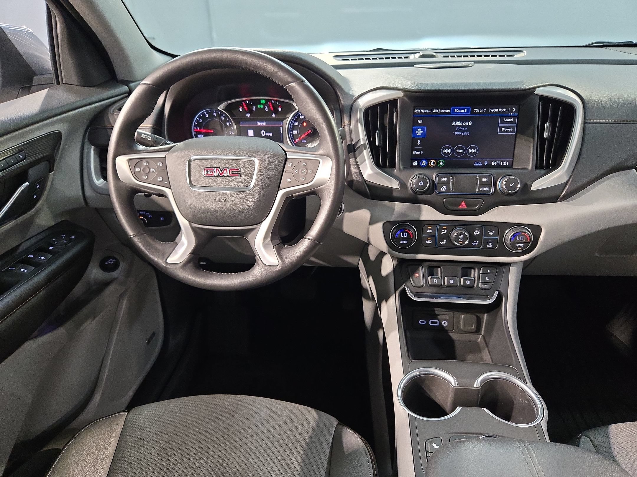 Used 2020 GMC Terrain SLT w/ Preferred Package FWD image 9