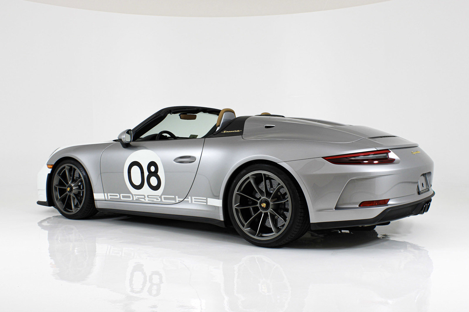 Used 2019 Porsche 911 Speedster RWD image 6