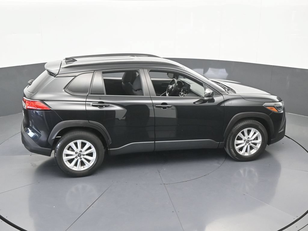 Used 2022 Toyota Corolla Cross LE w/ Moonroof Package FWD image 46