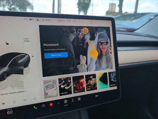 Used 2023 Tesla Model 3 Standard Range RWD image 17