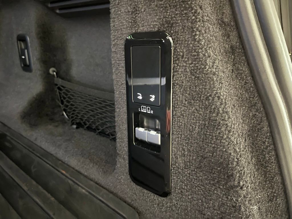 Used 2023 Land Rover Range Rover Sport First Edition image 32