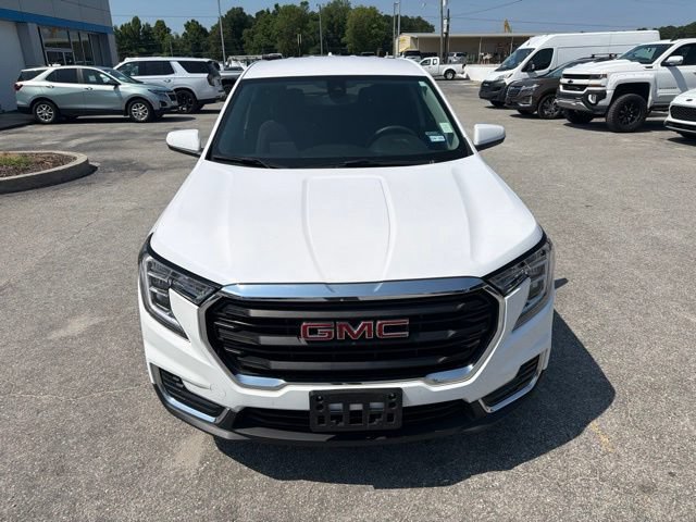 Used 2024 GMC Terrain SLE FWD image 19