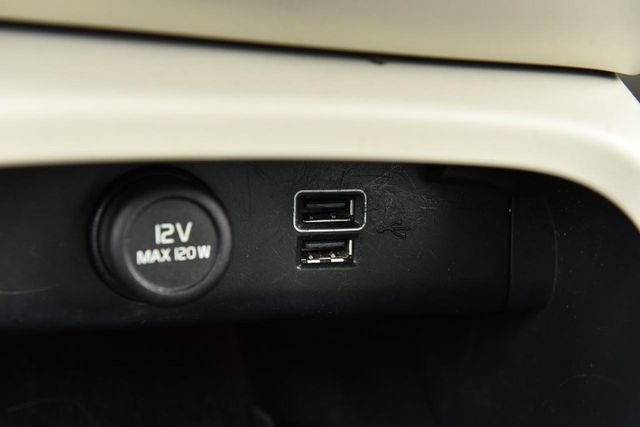 Used 2022 Volvo XC40 T5 Inscription w/ Climate Package AWD/4WD image 16