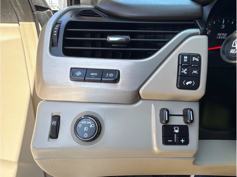 Used 2019 GMC Yukon Denali w/ Denali Ultimate Package RWD image 39