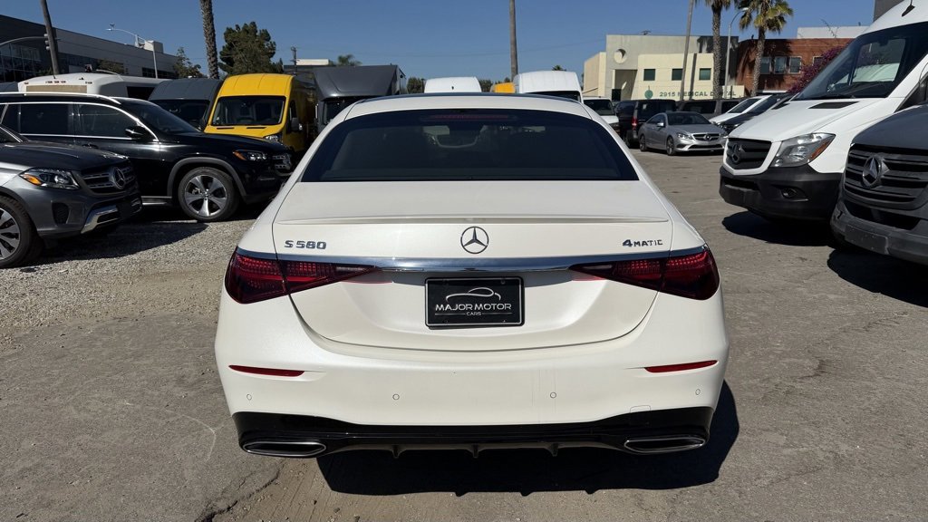 Used 2022 Mercedes-Benz S 580 4MATIC Sedan w/ AMG Line Package image 6