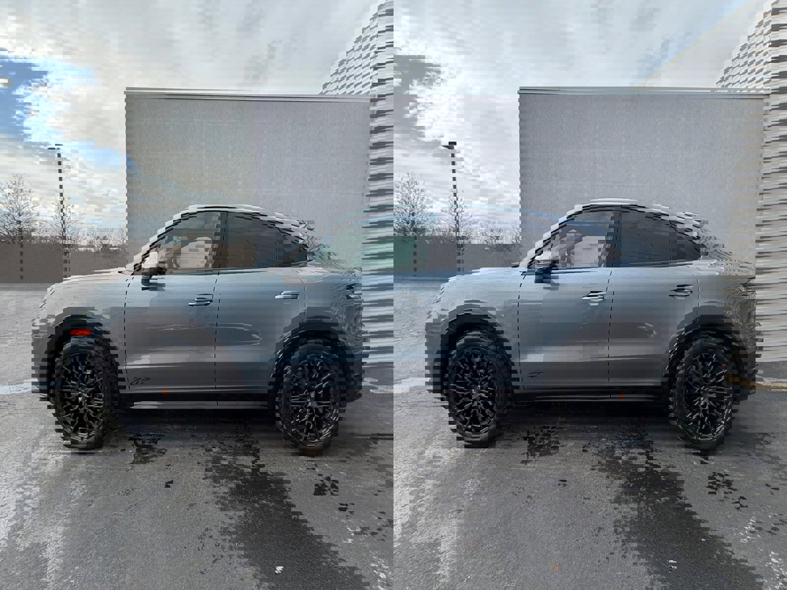 New 2026 Porsche Cayenne GTS AWD/4WD image 2