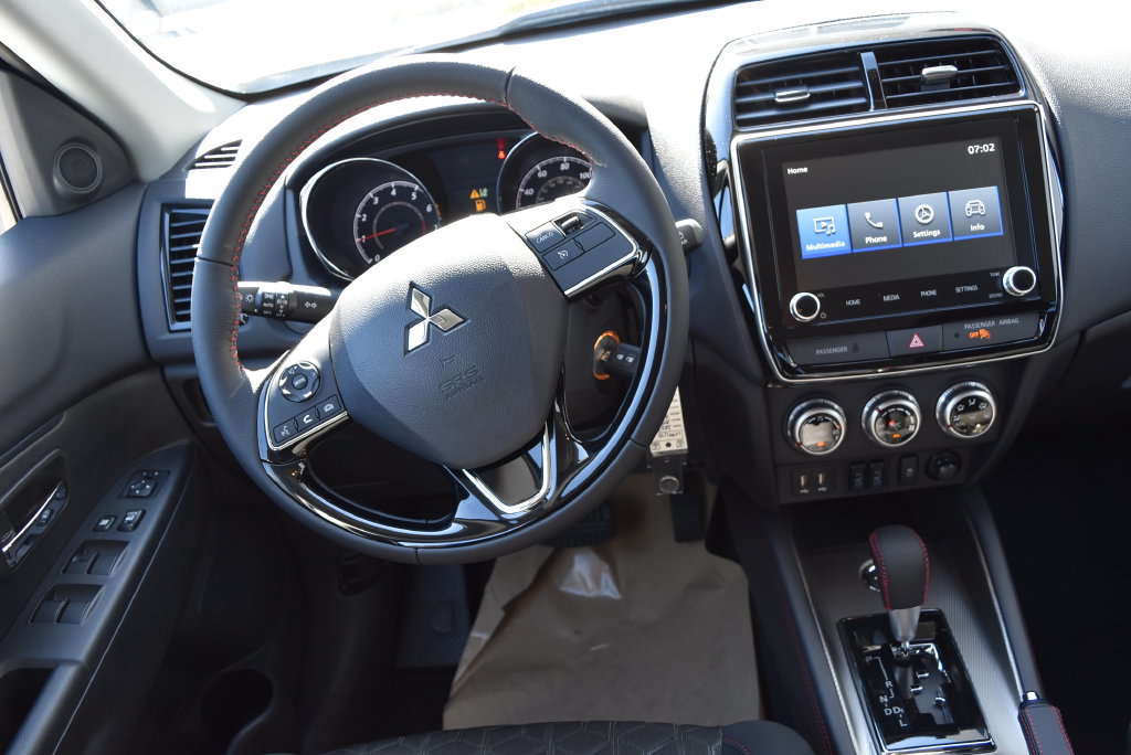 New 2027 Mitsubishi Outlander Sport LE AWD/4WD image 7