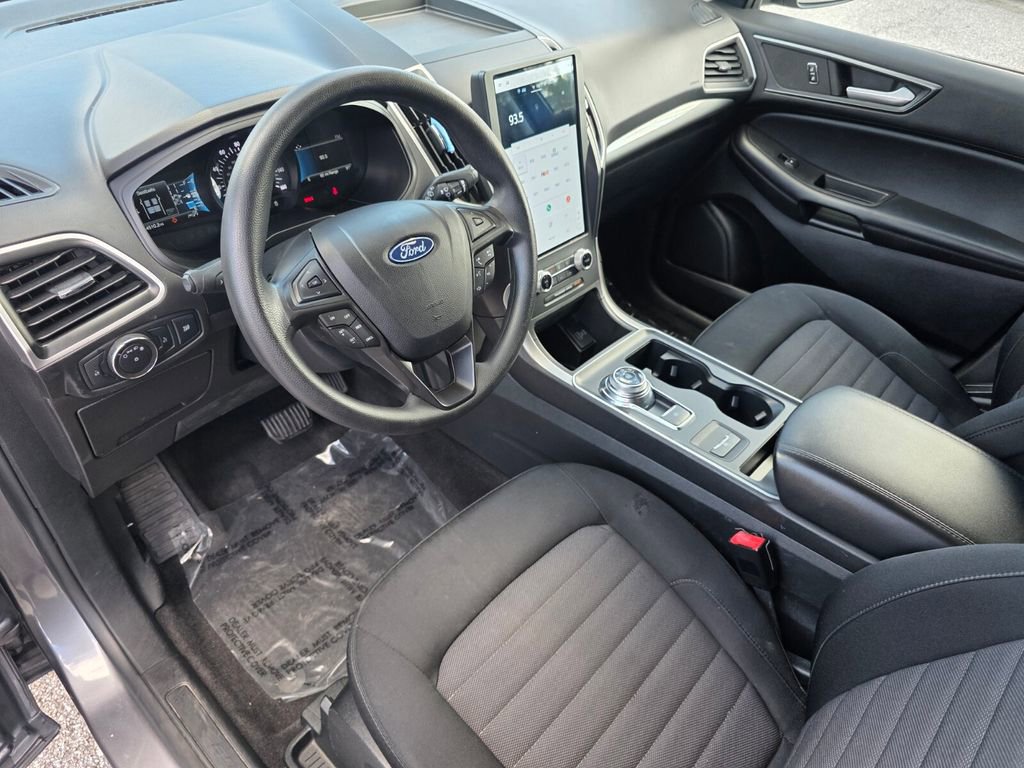 Used 2022 Ford Edge SE image 10