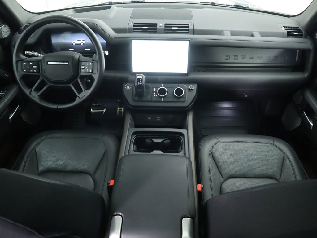 Used 2024 Land Rover Defender 130 X image 13