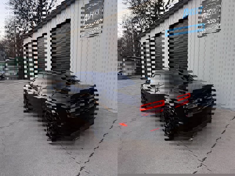 Used 2019 Dodge Challenger R/T Scat Pack w/ Widebody Package image 16